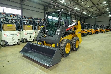  Мини-погрузчик HYPER SR740RU-Y арт. 10000511 низкие цены 