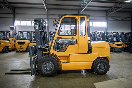  Дизельный погрузчик GOODSENSE FD50 5,0т 3,0м LR4B3 Арт 151018 низкие цены 